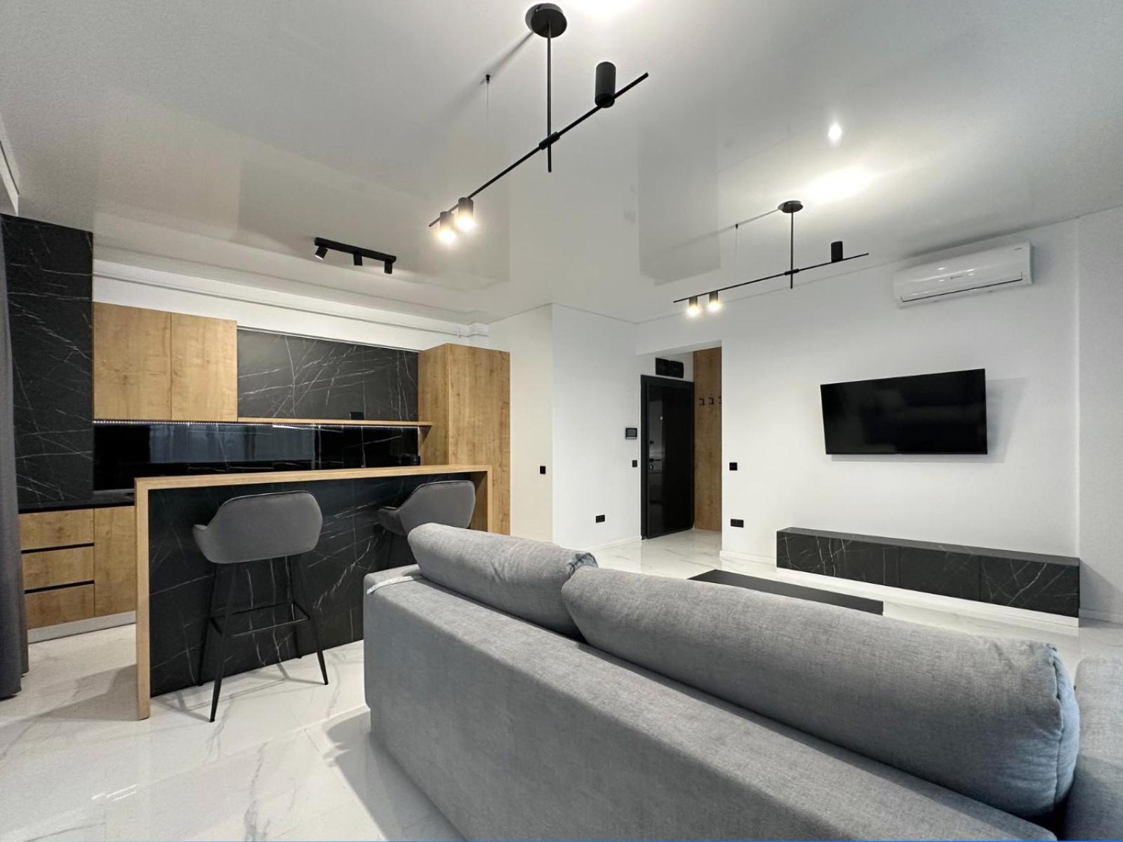 Koya Tower By The Lake Apartments Mamaia Exteriér fotografie