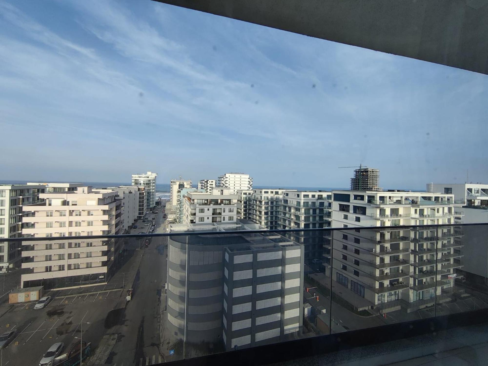 Koya Tower By The Lake Apartments Mamaia Exteriér fotografie